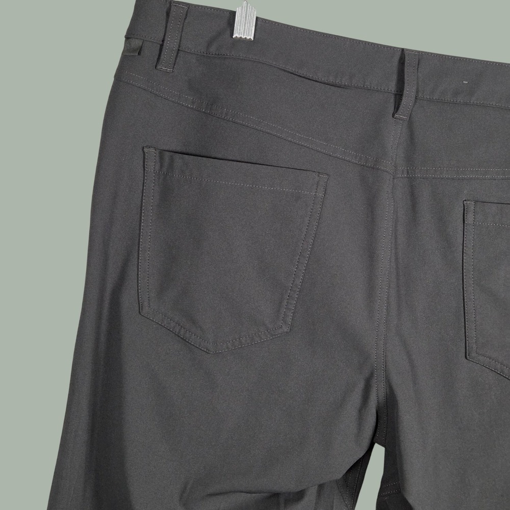 Lululemon‎ Mens 36 x 33 ABC Classic Pant Warpstreme Charcoal Gray Black